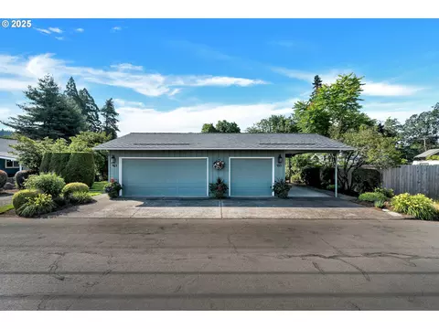 455 First St, Gladstone, OR 97027