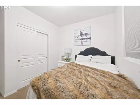 1902 Adelman Loop, Eugene, OR 97402 photo 21
