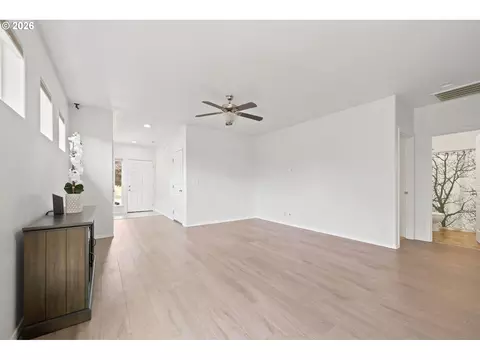 1902 Adelman Loop, Eugene, OR 97402 photo 15