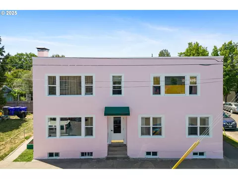 3905 SE 54th Ave, Portland, OR 97206