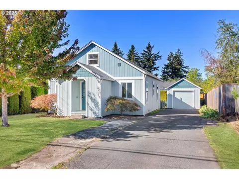 5625 SE Flavel St, Portland, OR 97206