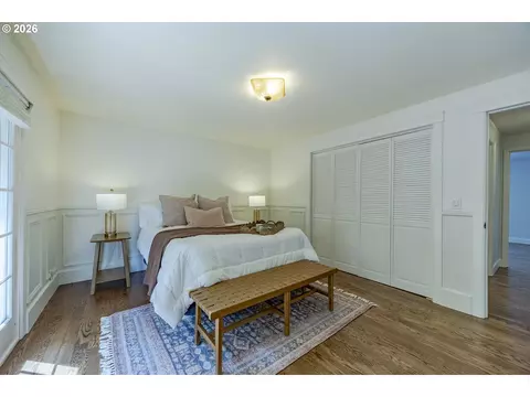 Bedroom - 1865 Tabor St, Eugene, OR 97401 photo 4 of 7