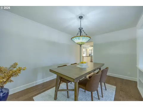 Dining - 1865 Tabor St, Eugene, OR 97401 photo 2 of 3