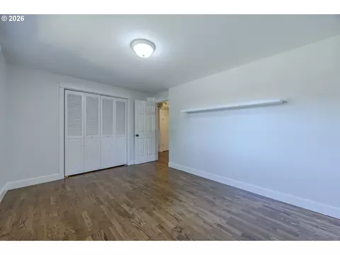 Bedroom - 1865 Tabor St, Eugene, OR 97401 photo 2 of 7
