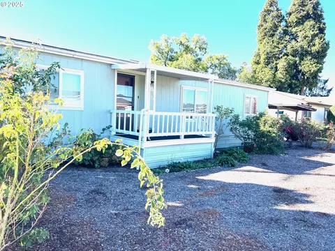 2150 Laura St #119, Springfield, OR 97477