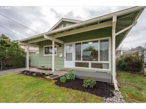 5512 SE Bush St, Portland, OR 97206