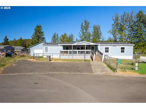130 Walter Ct, Roseburg, OR 97471