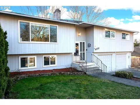 4032 SE 17th St, Gresham, OR 97080