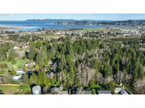vl lyngstad heights ln, Astoria, OR 97103