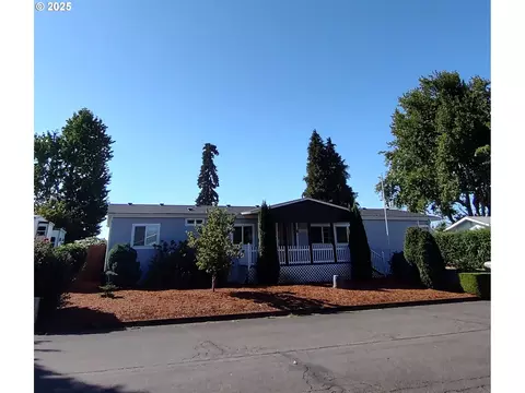 32062 Peppermint Ln, Eugene, OR 97408