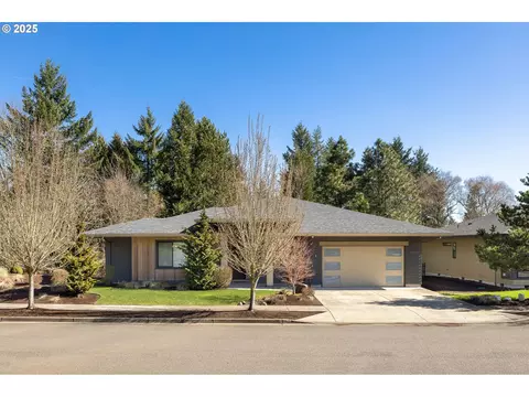 52364 SW Ashley Ct, Scappoose, OR 97056