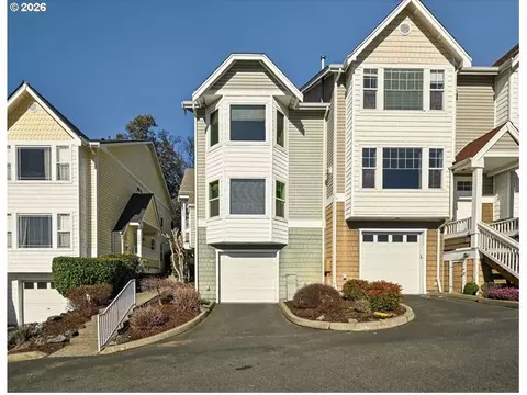 2906 S Proctor St #C-3, Tacoma, WA 98409