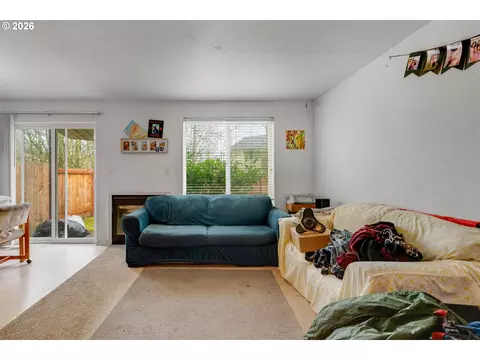 1416 Falcon Loop, Independence, OR 97351 photo 19