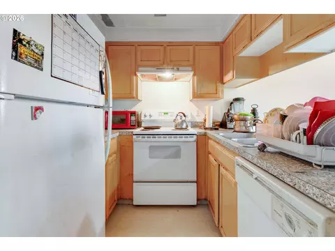 1416 Falcon Loop, Independence, OR 97351 photo 21
