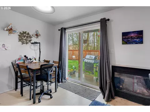 1416 Falcon Loop, Independence, OR 97351 photo 7