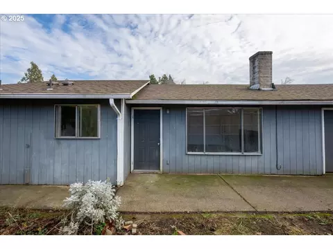 646 W Quinalt St, Springfield, OR 97477