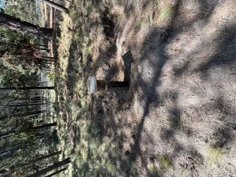 17019 Upland Rd, Bend, OR 97707 photo 9
