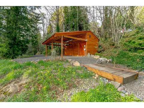 Exterior - 64636 E Mcintyre Rd, Rhododendron, OR 97049 photo 10 of 11