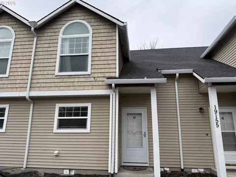 19155 SE Yamhill St #17, Portland, OR 97233