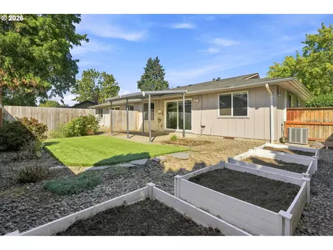 Exterior - 2730 Cheryl St, Eugene, OR 97408 photo 3 of 5