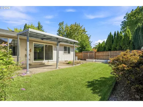 Exterior - 2730 Cheryl St, Eugene, OR 97408 photo 2 of 5