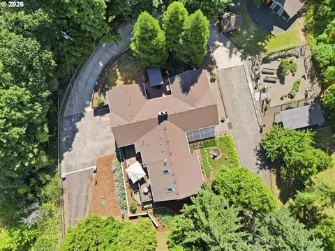 View/Area - 4000 E 24th Ave, Eugene, OR 97403 photo 2 of 3