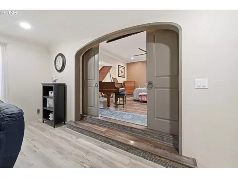 Entry Way - 4000 E 24th Ave, Eugene, OR 97403 photo 1 of 1