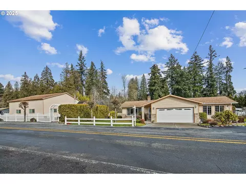 5931 SE Aldercrest Rd, Milwaukie, OR 97267