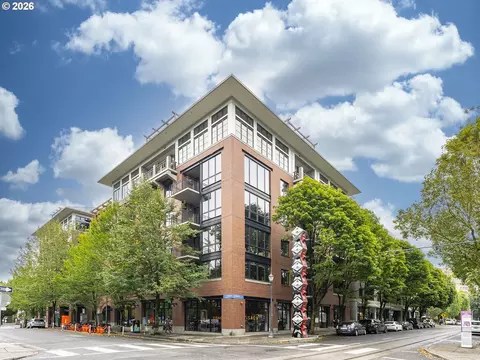 1030 NW Johnson St #201, Portland, OR 97209