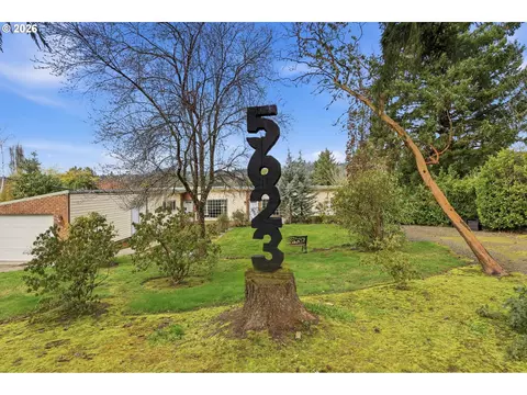 5623 SW Boundary St, Portland, OR 97221
