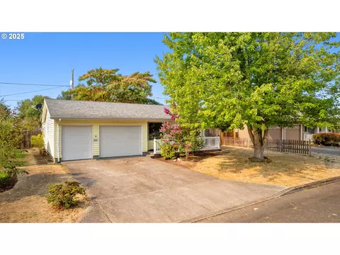 1427 Walton Way, Woodburn, OR 97071