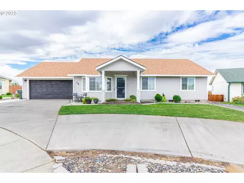 12 Rio Senda St, Umatilla, OR 97882