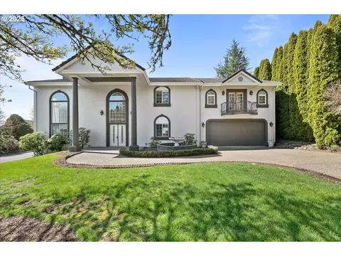 14985 SW Peachtree Dr, Tigard, OR 97224
