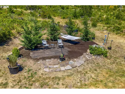 Exterior - 2401 Loop Rd, Stevenson, WA 98648 photo 1 of 26