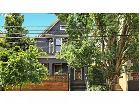 2176 NW Everett St #1, Portland, OR 97210