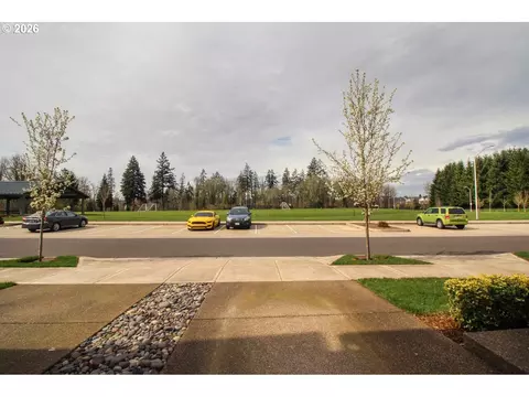 Exterior - 1272 S Quartz Dr, Cornelius, OR 97113 photo 5 of 7