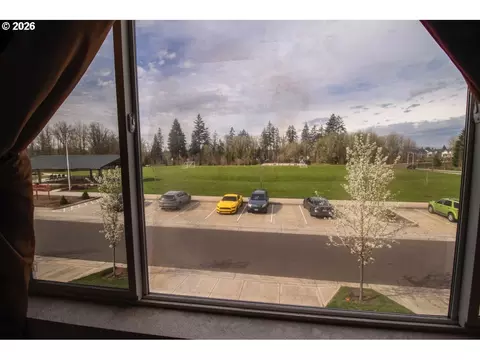 Exterior - 1272 S Quartz Dr, Cornelius, OR 97113 photo 4 of 7