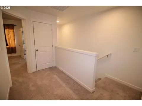 Entry Way - 1272 S Quartz Dr, Cornelius, OR 97113 photo 3 of 4