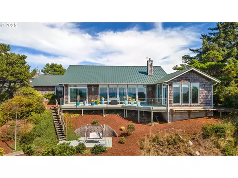 53 Shoreline Dr, Florence, OR 97439