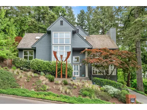 29 Hillshire Dr, Lake Oswego, OR 97034