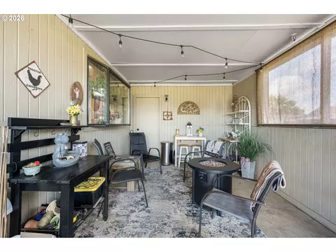 Exterior - 4559 Souza St, Eugene, OR 97402 photo 1 of 10