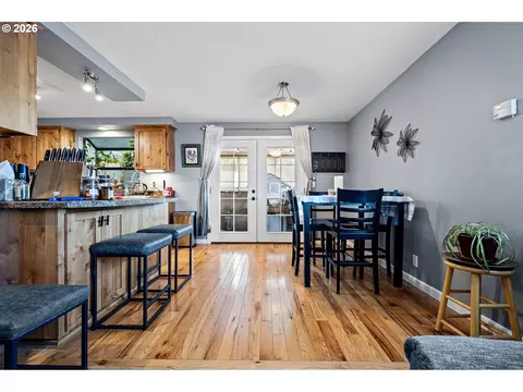 Dining - 4559 Souza St, Eugene, OR 97402 photo 1 of 1