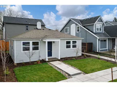 1004 NE 70th Ave, Portland, OR 97213