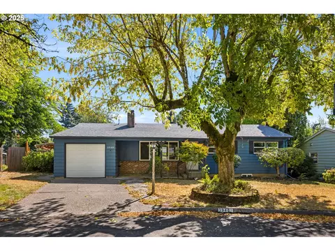 3948 SE Wake St, Milwaukie, OR 97222