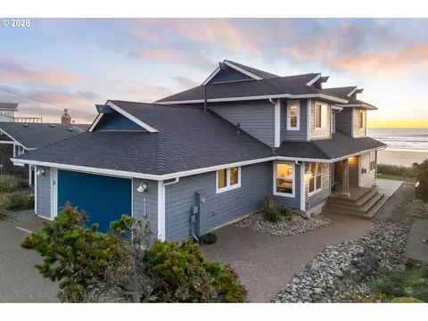 6317 NW Logan Rd, Lincoln City, OR 97367