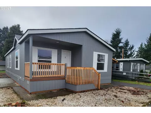 18780 S Central Point Rd #37, Oregon City, OR 97045