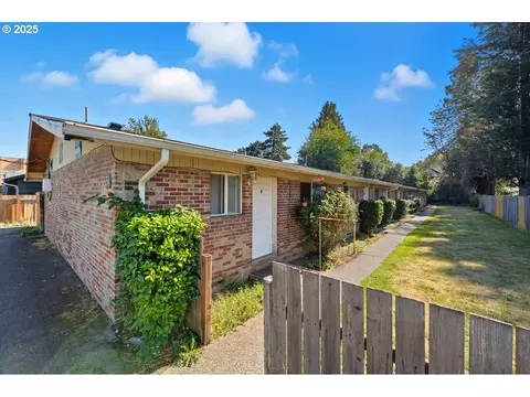 54 NW 13th St, Gresham, OR 97030 photo 1