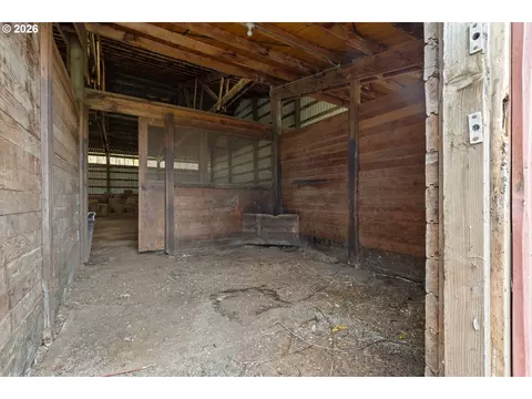 2529 Northside Rd, Sutherlin, OR 97479 photo 25