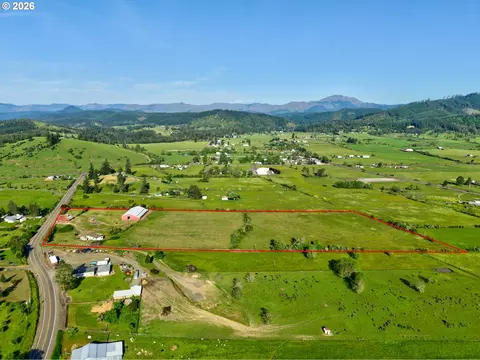2529 Northside Rd, Sutherlin, OR 97479 photo 2
