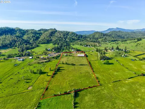 2529 Northside Rd, Sutherlin, OR 97479 photo 4